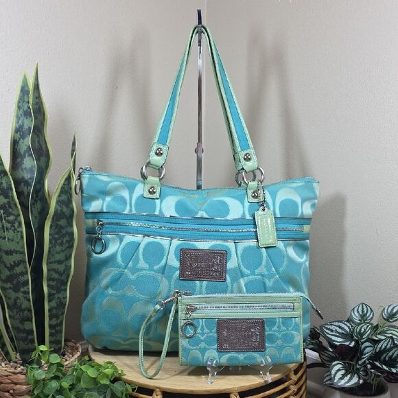 Coach Poppy Signature Tote with Matching Wallet - Picture 1 of 16